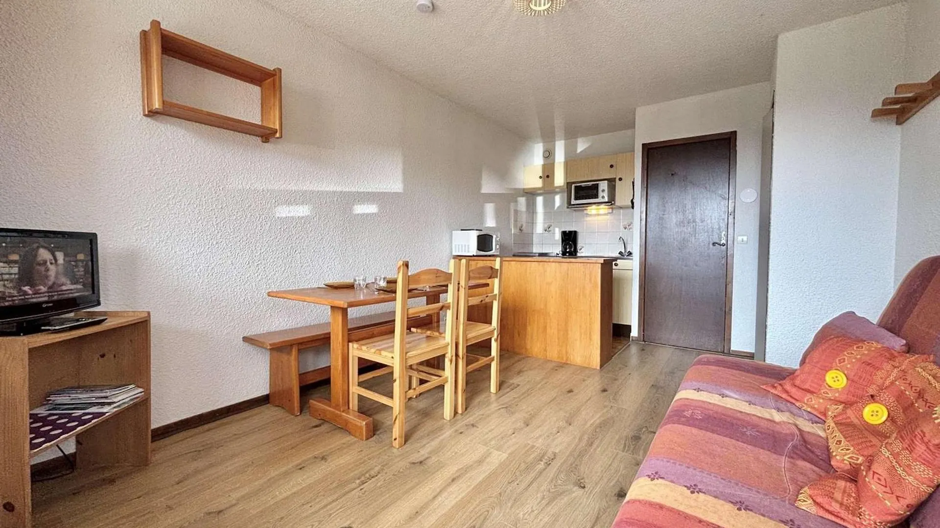 Studio Cosy A 50M Des Pistes, Balcon, Parking, Casier A Skis, Proche Village Et Ecole De Ski - Fr-1-595-11 Notre-Dame-de-Bellecombe 0*,